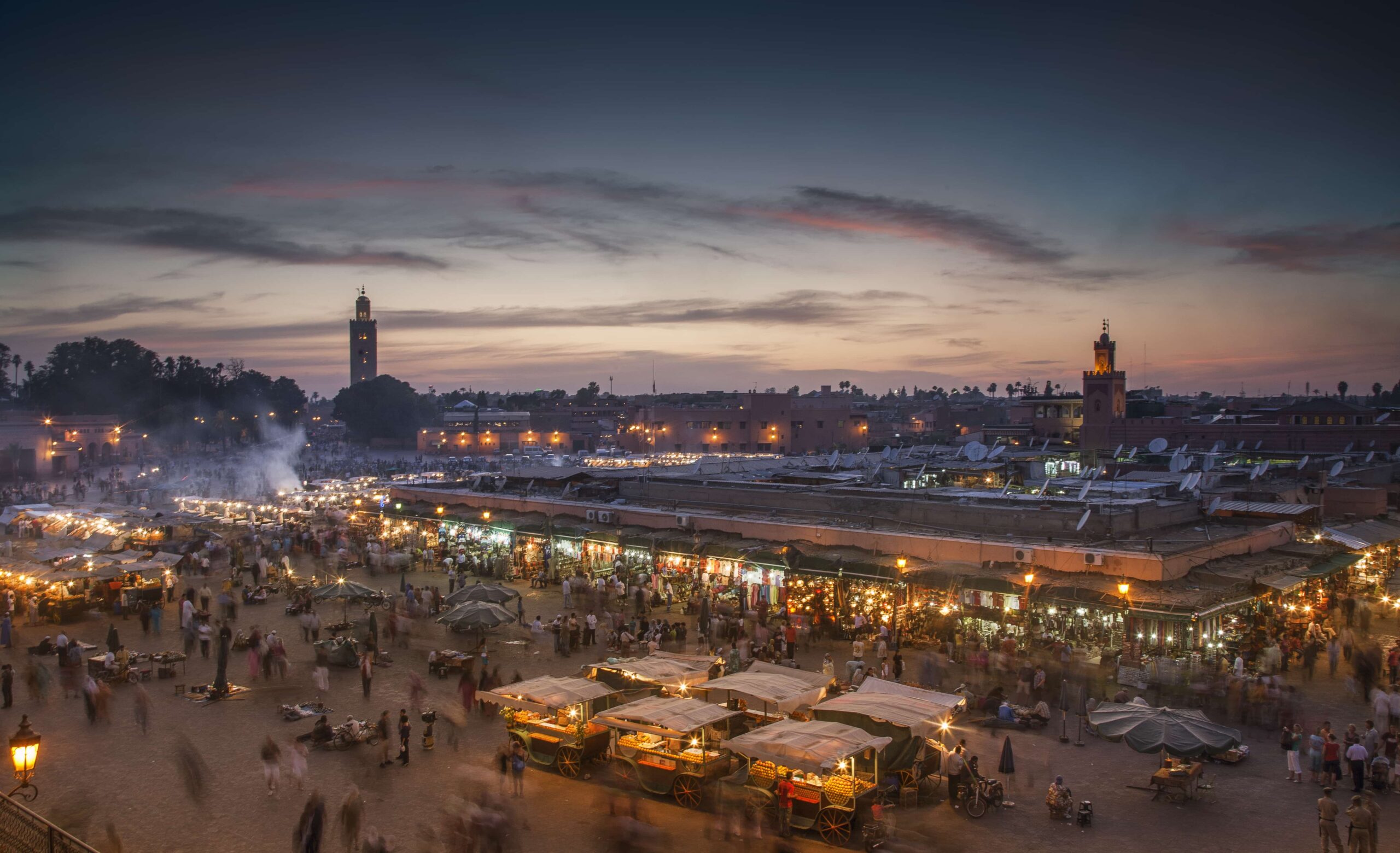 jemaa-el-fnaa-square-illuminated-at-dusk-marrakes-2024-11-03-05-40-49-utc-min